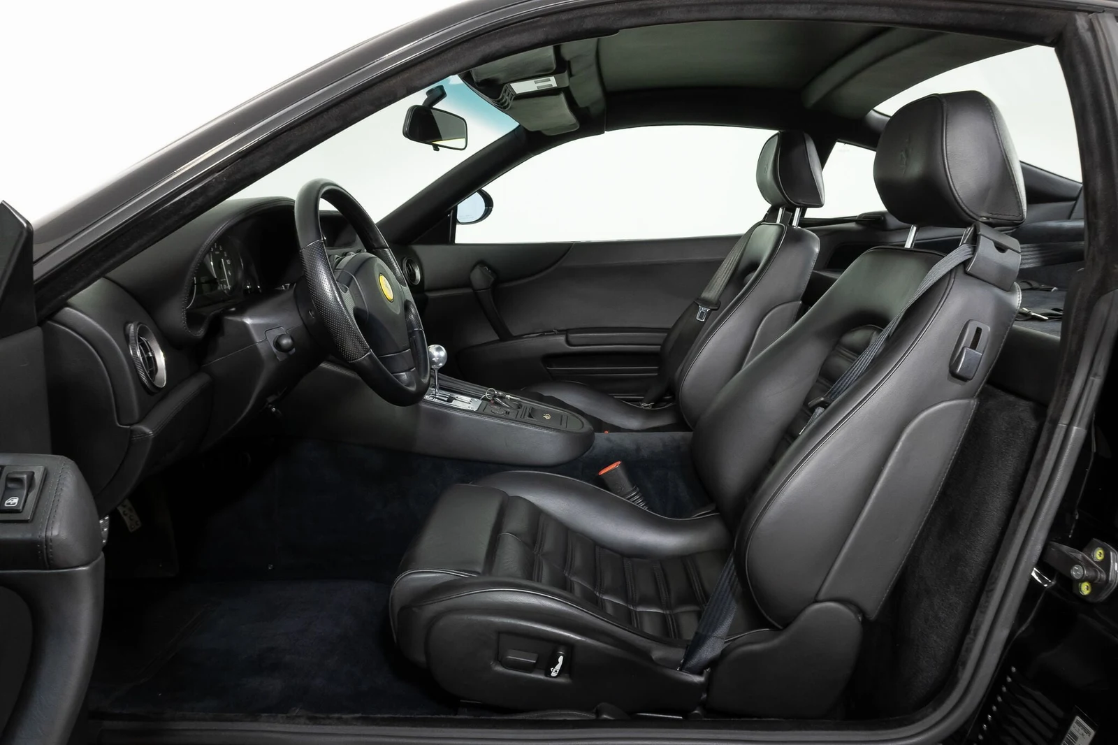 1999 Ferrari 550 Maranello interior, seats, Nero