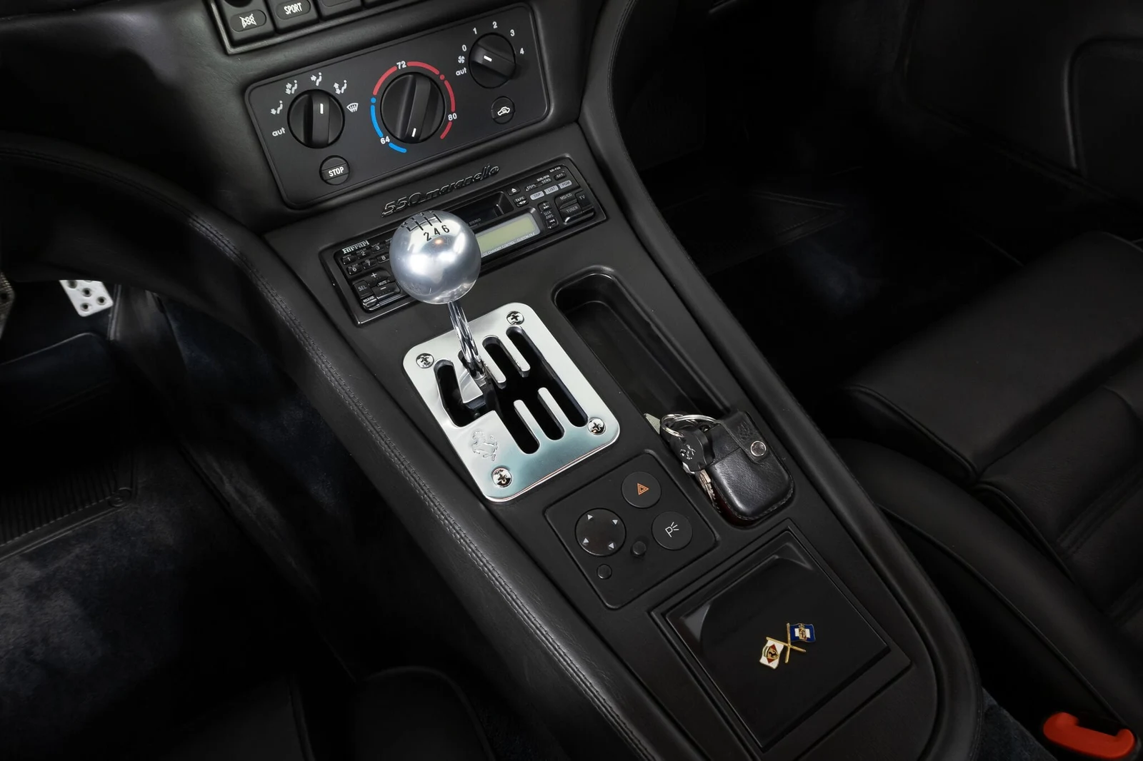 1999 Ferrari 550 Maranello interior, center console, Nero