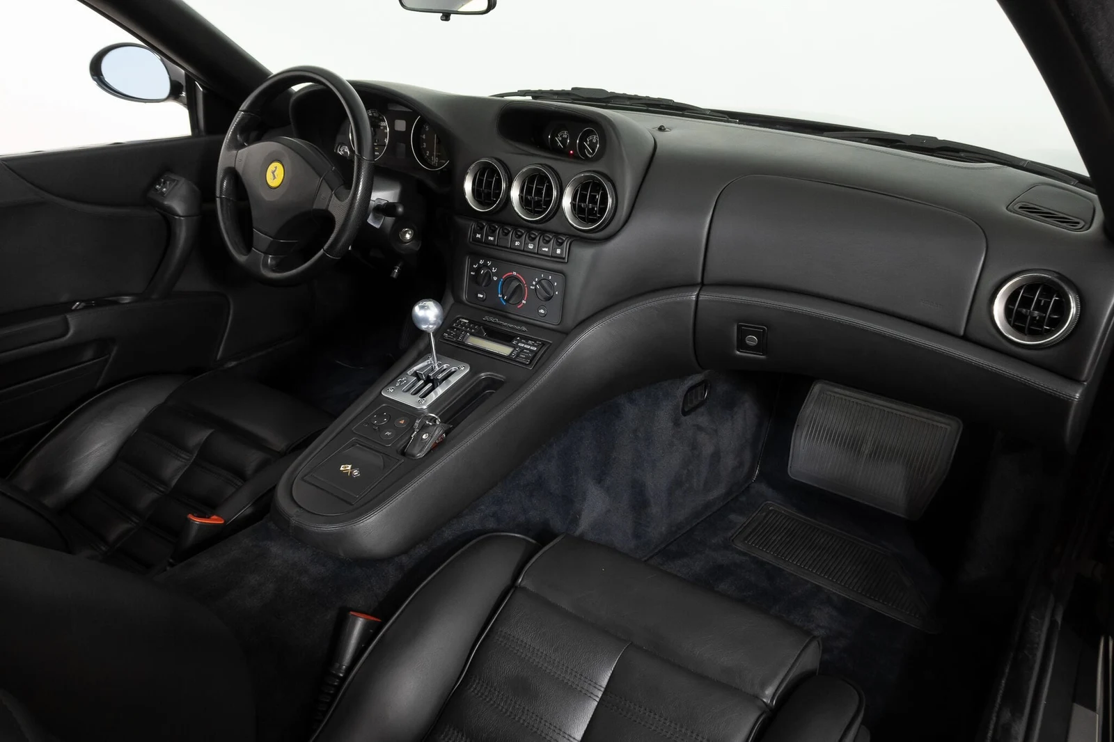1999 Ferrari 550 Maranello interior, Nero