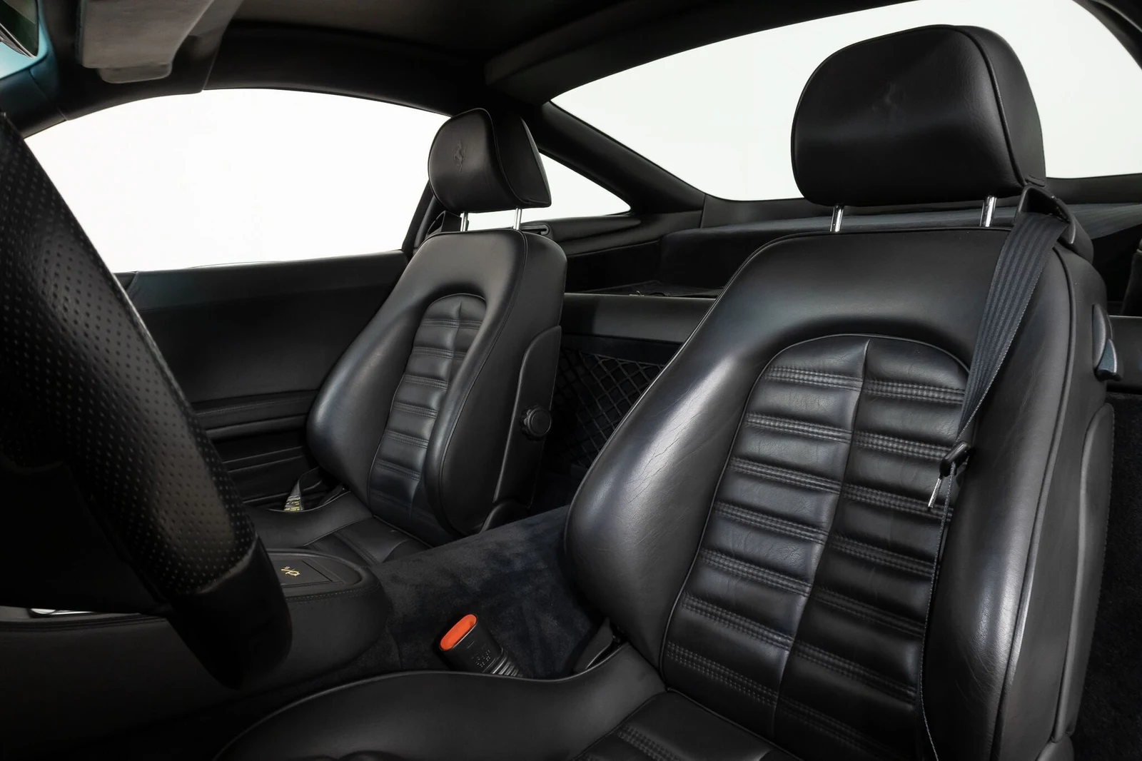 1999 Ferrari 550 Maranello interior, seats, Nero