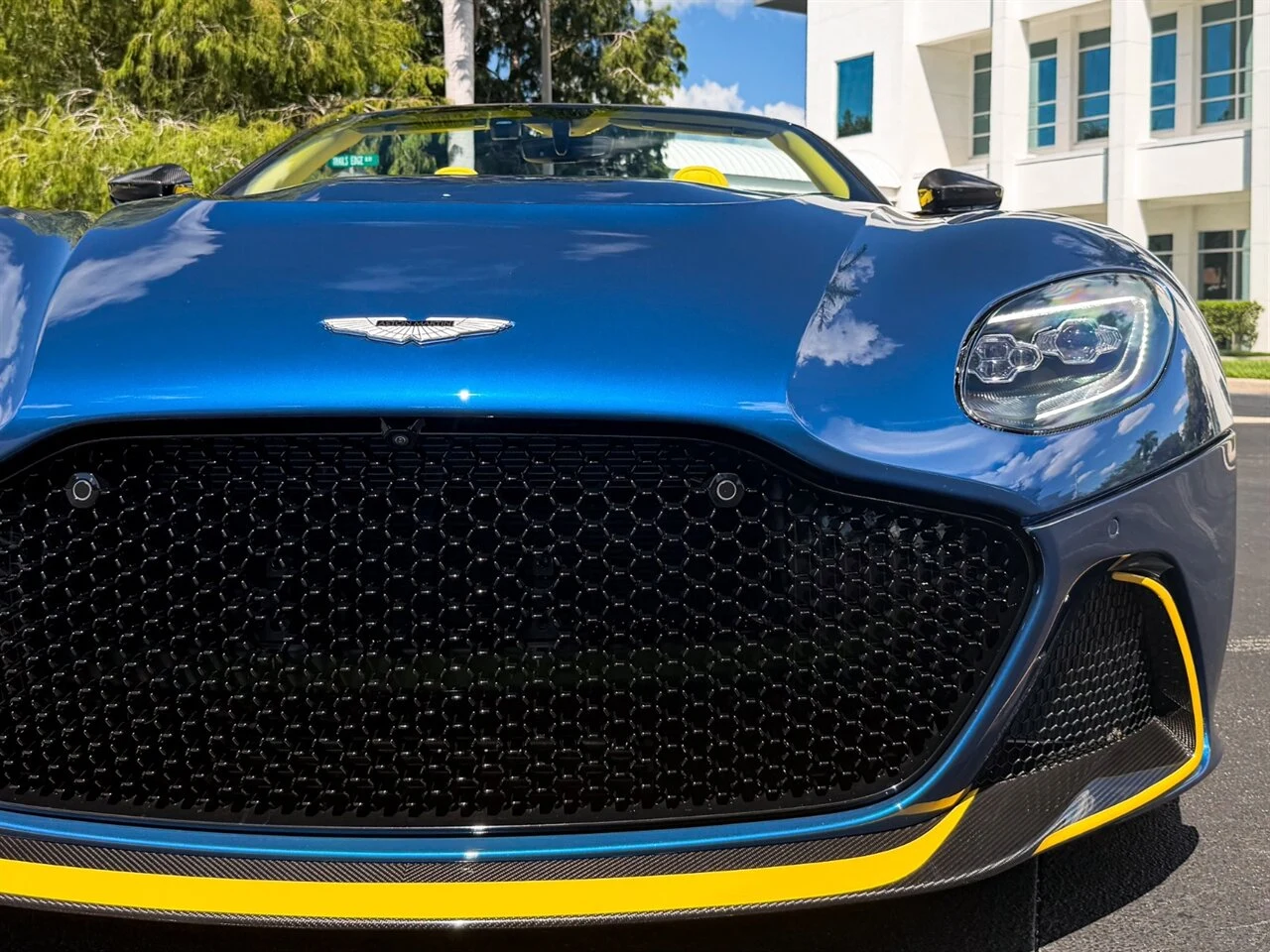2023 Aston Martin DBS 770 Ultimate Volante, 5/20