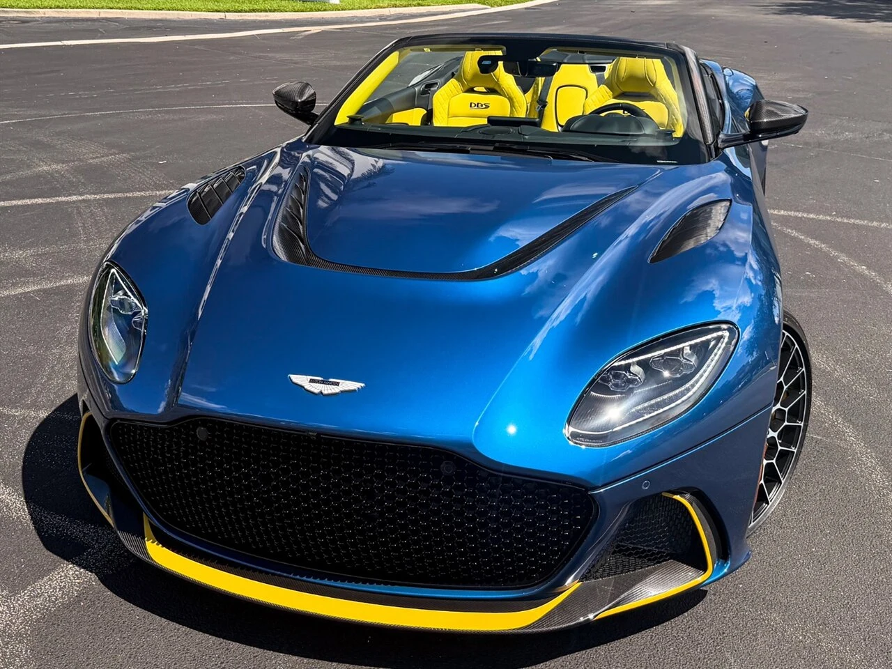 2023 Aston Martin DBS 770 Ultimate Volante, 9/20