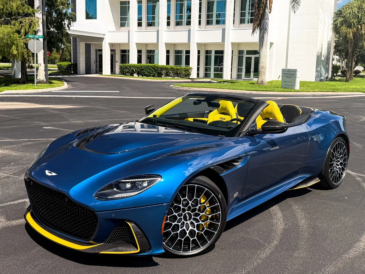2023 Aston Martin DBS 770 Ultimate Volante, 10/20
