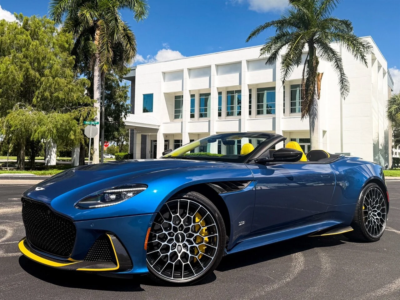 2023 Aston Martin DBS 770 Ultimate Volante, 12/20