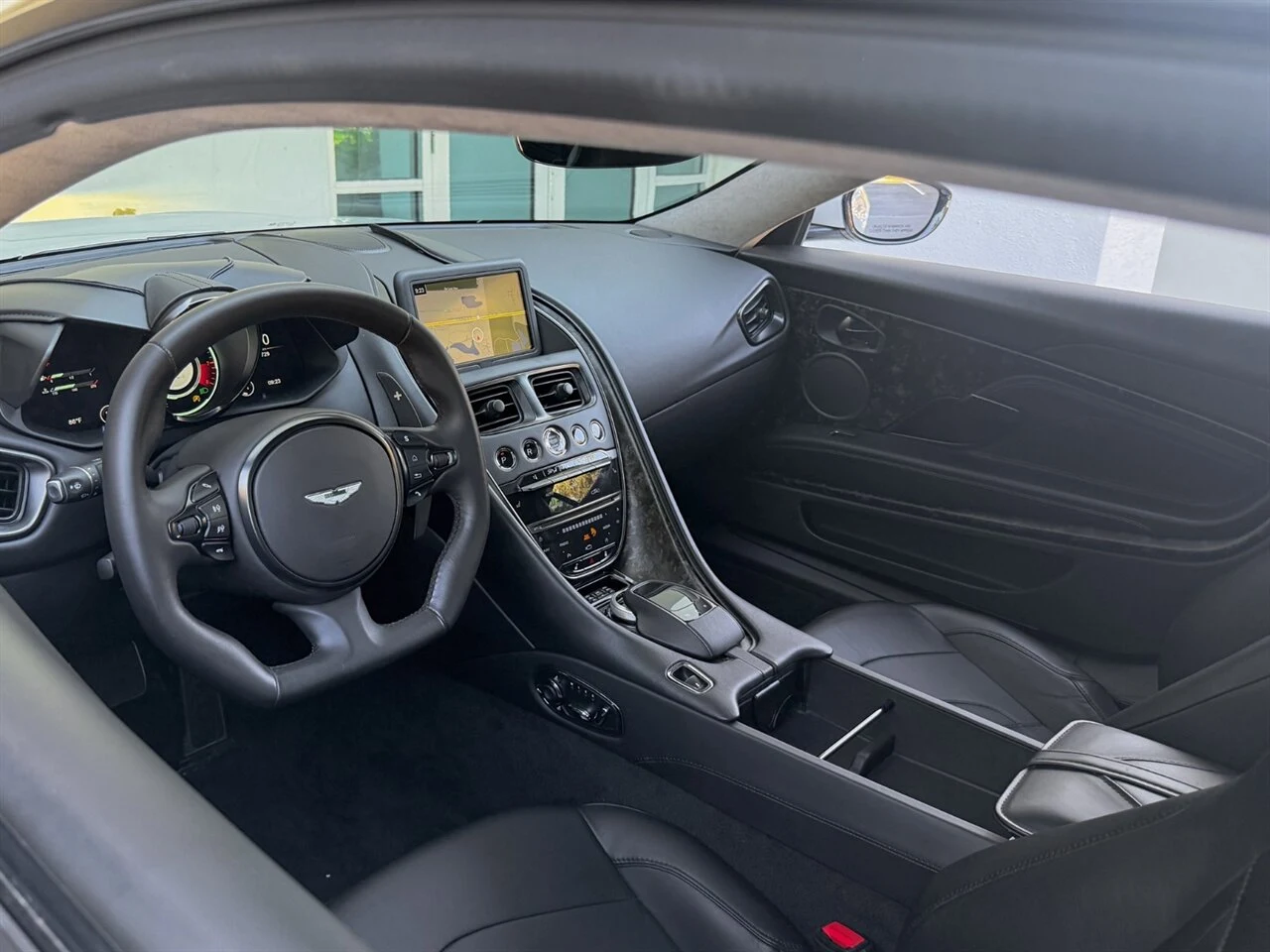 2019 Aston Martin DBS Superleggera, 2/20