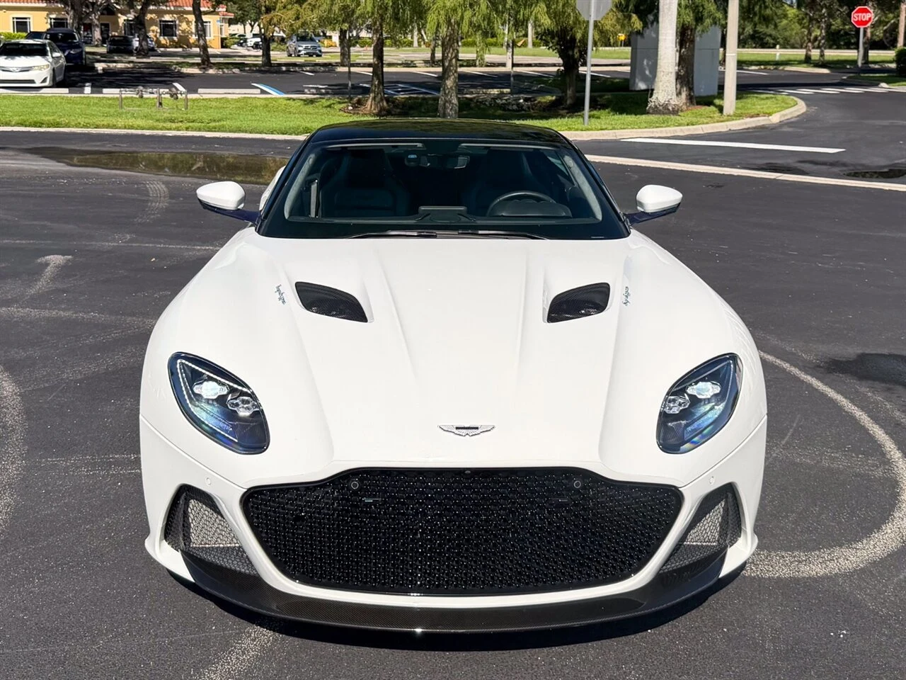 2019 Aston Martin DBS Superleggera, 6/20
