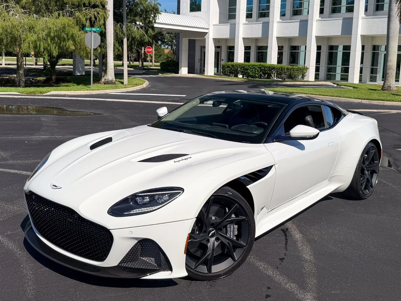 2019 Aston Martin DBS Superleggera, 9/20