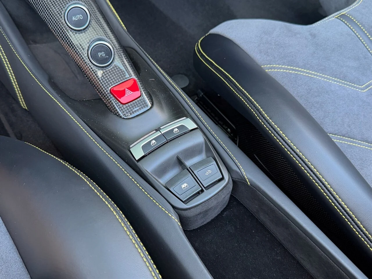 2019 Ferrari 488 Spider, 17/20