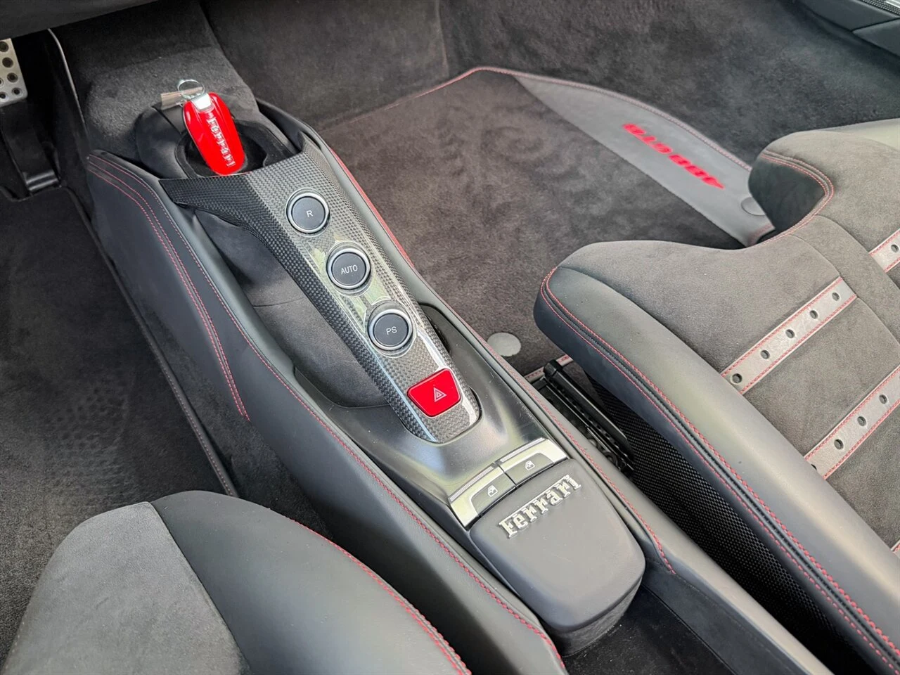 2019 Ferrari 488 GTB, 18/20