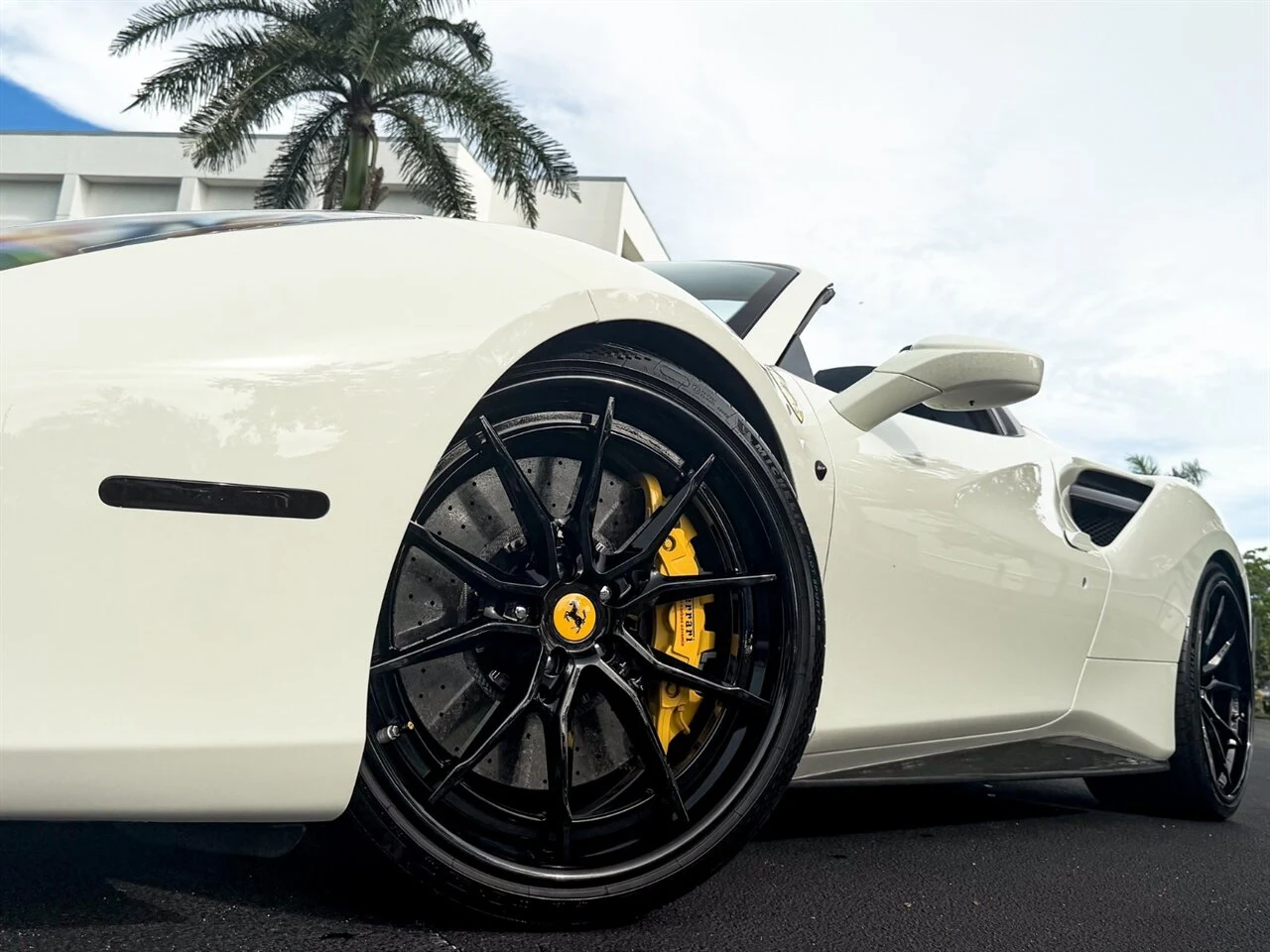2018 Ferrari 488 Spider, 12/20