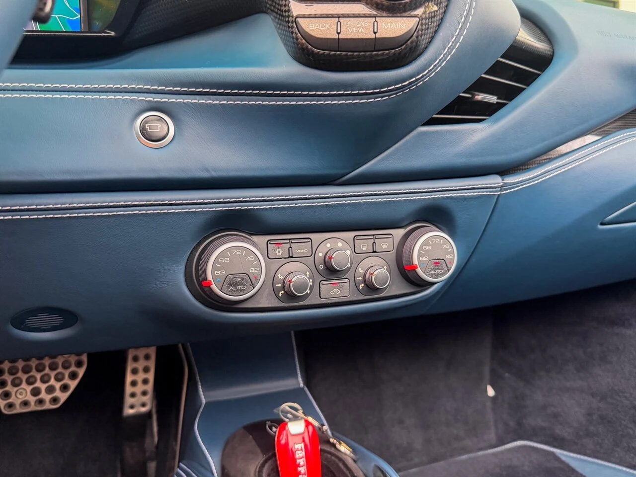 2018 Ferrari 488 Spider, 19/20