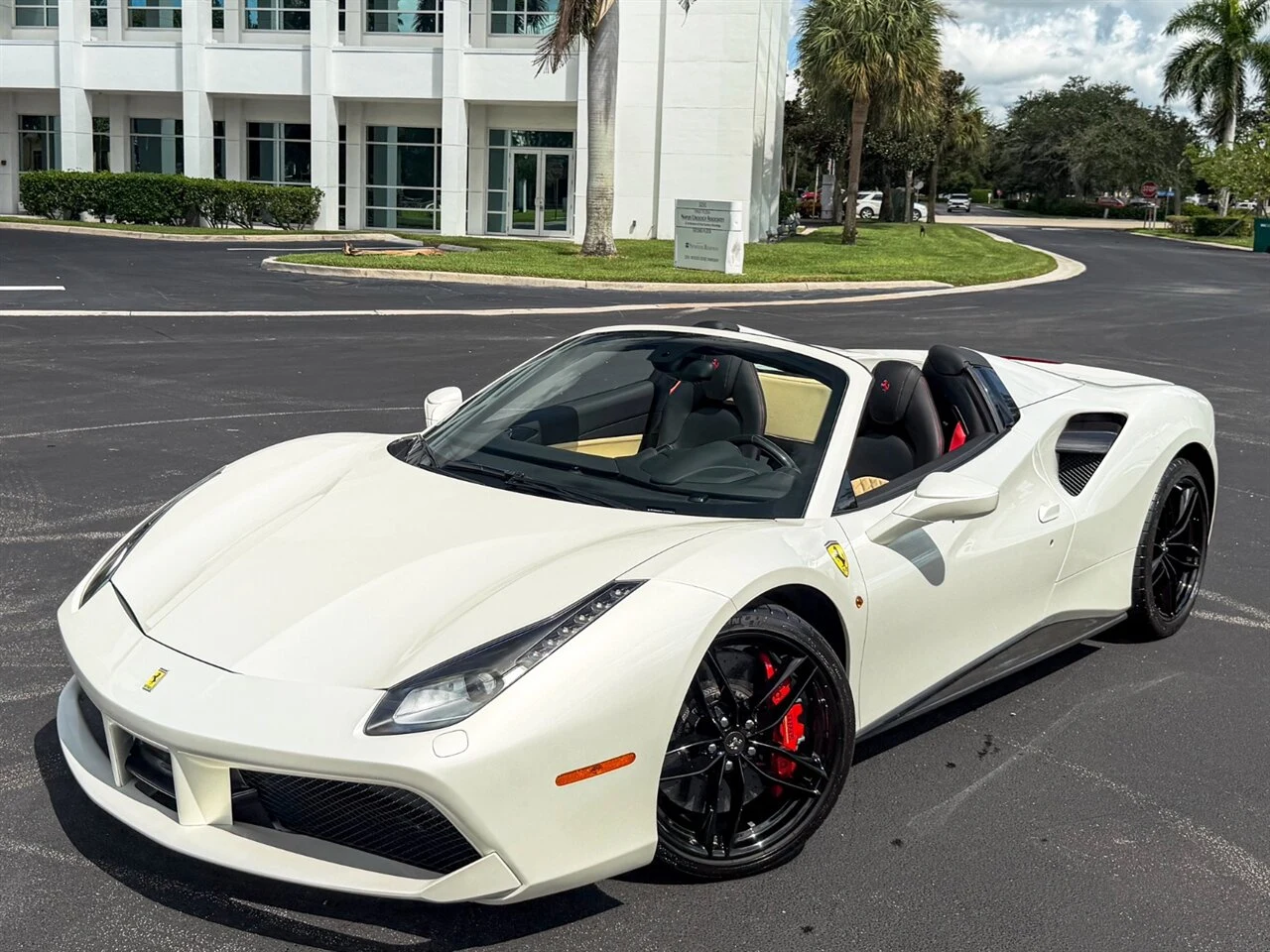 2018 Ferrari 488 Spider, 8/20