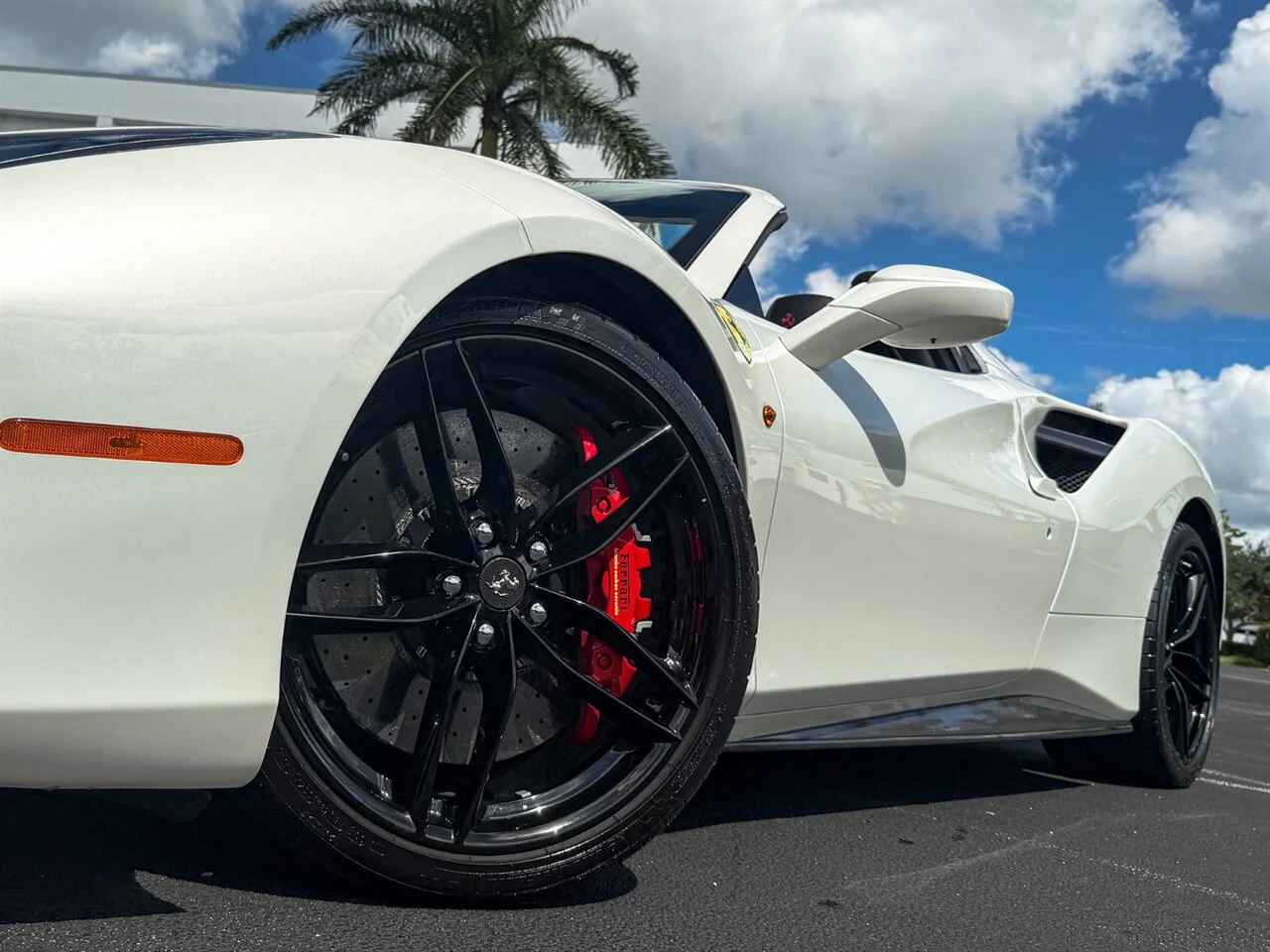 2018 Ferrari 488 Spider, 11/20