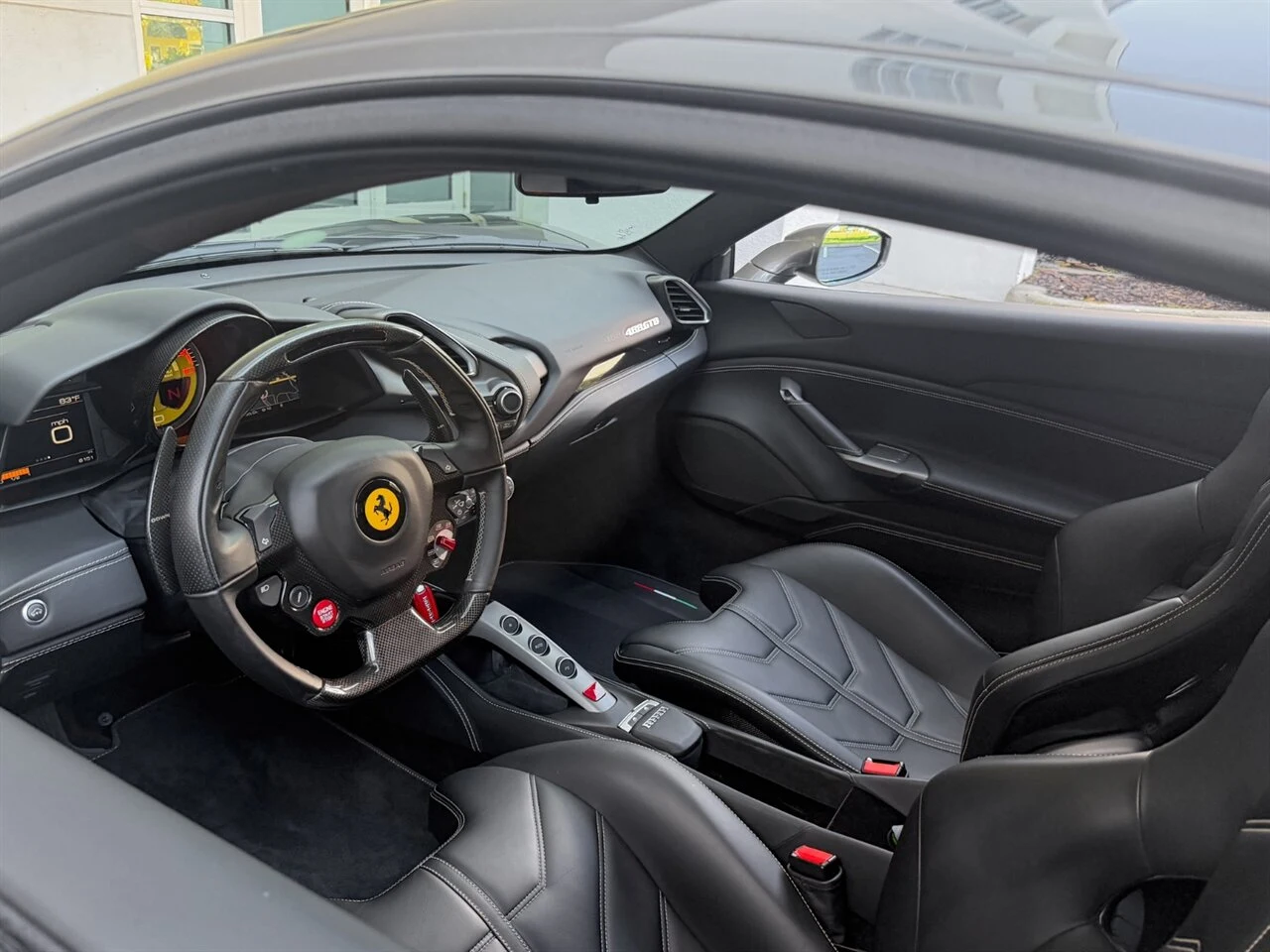 2017 Ferrari 488 GTB, 2/20