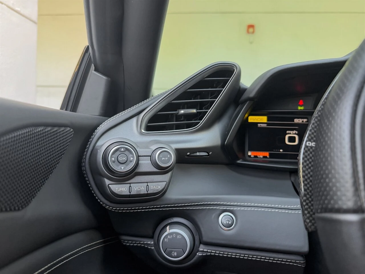2017 Ferrari 488 GTB, 19/20