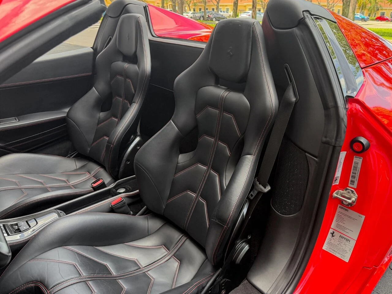 2013 Ferrari 458 Spider, 18/20