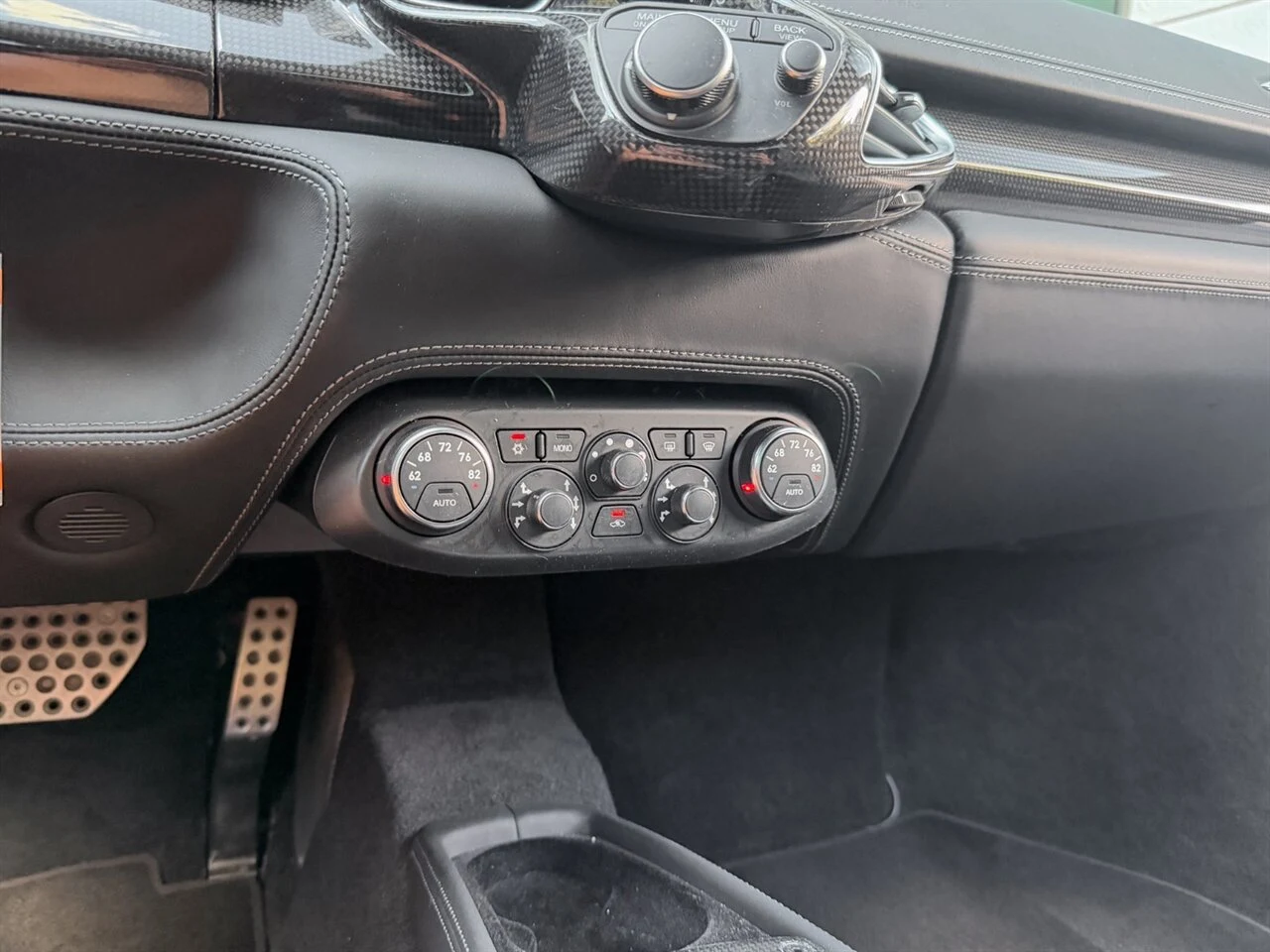 2012 Ferrari 458 Italia, 16/20