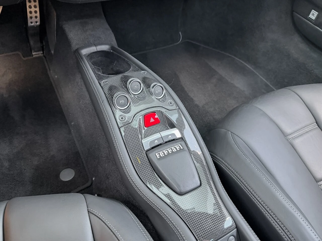2012 Ferrari 458 Italia, 17/20
