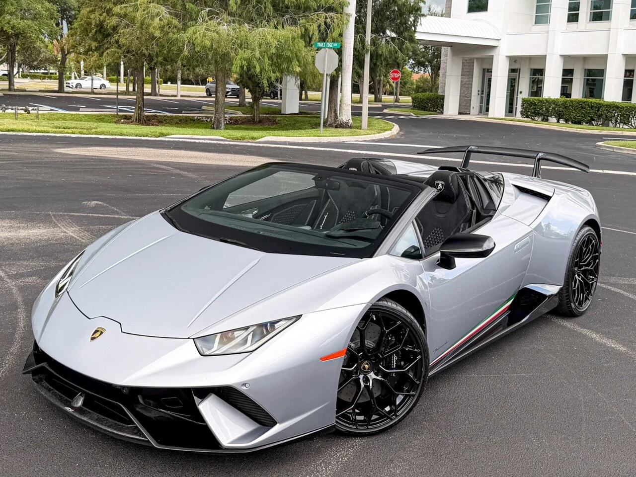 2019 Lamborghini Huracán Performante Spyder, 9/20