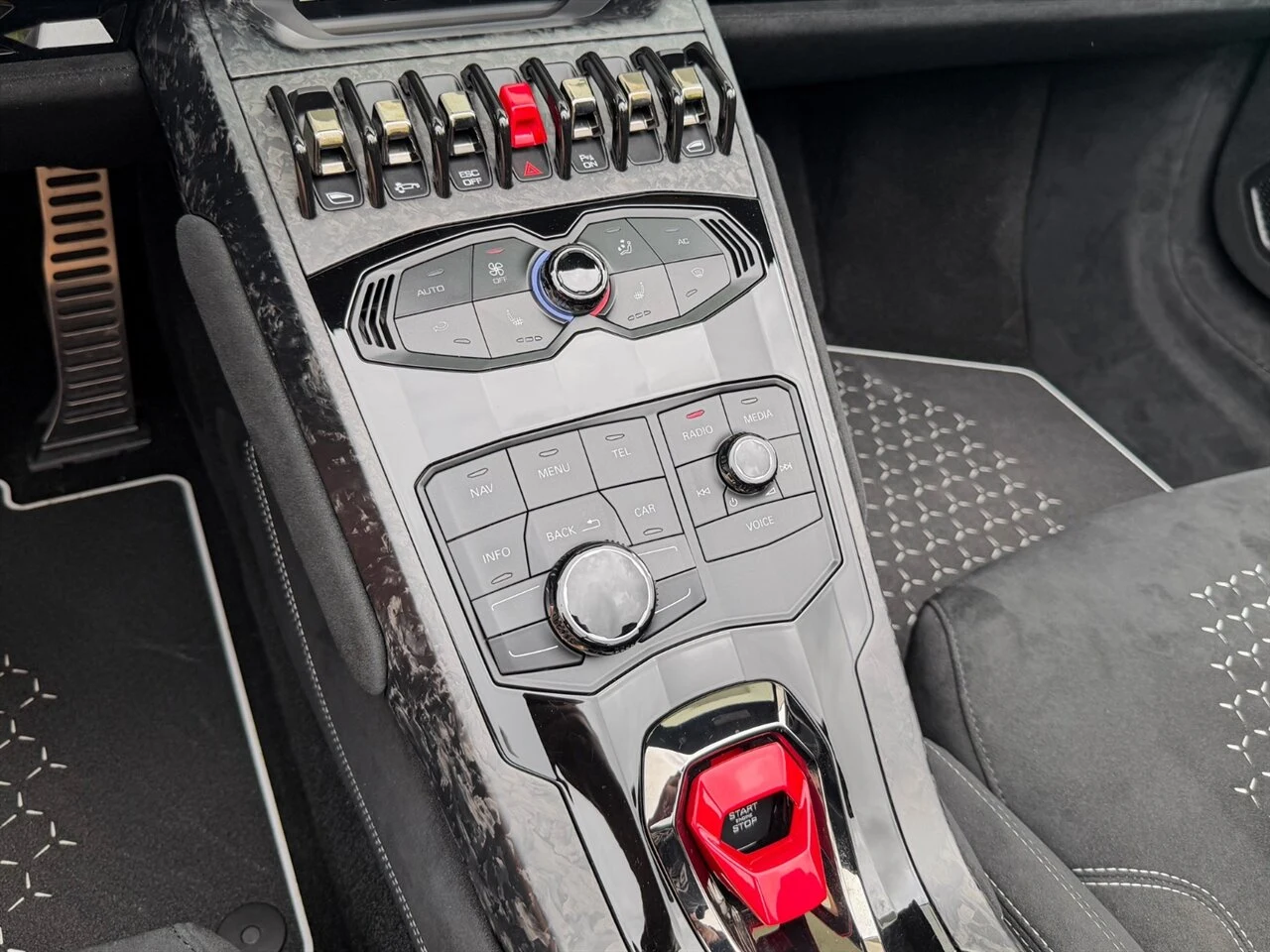 2019 Lamborghini Huracán Performante Spyder, 18/20