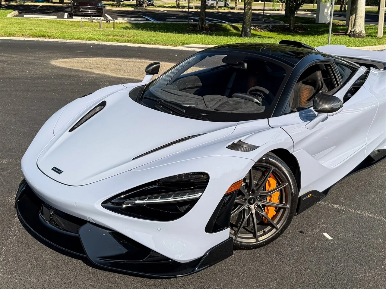 2021 McLaren 765LT, 11/20