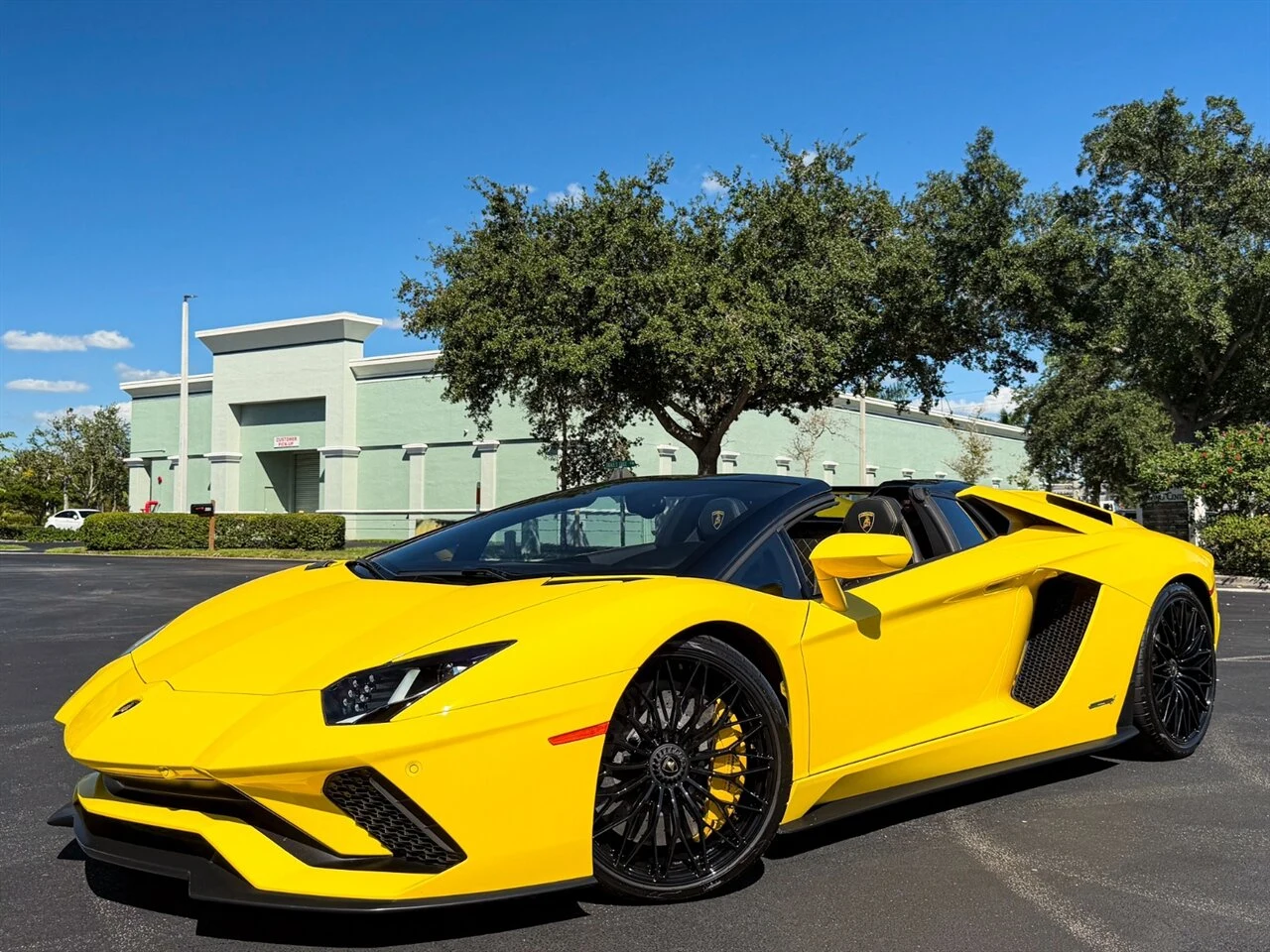 2018 Lamborghini Aventador S Roadster, 12/30