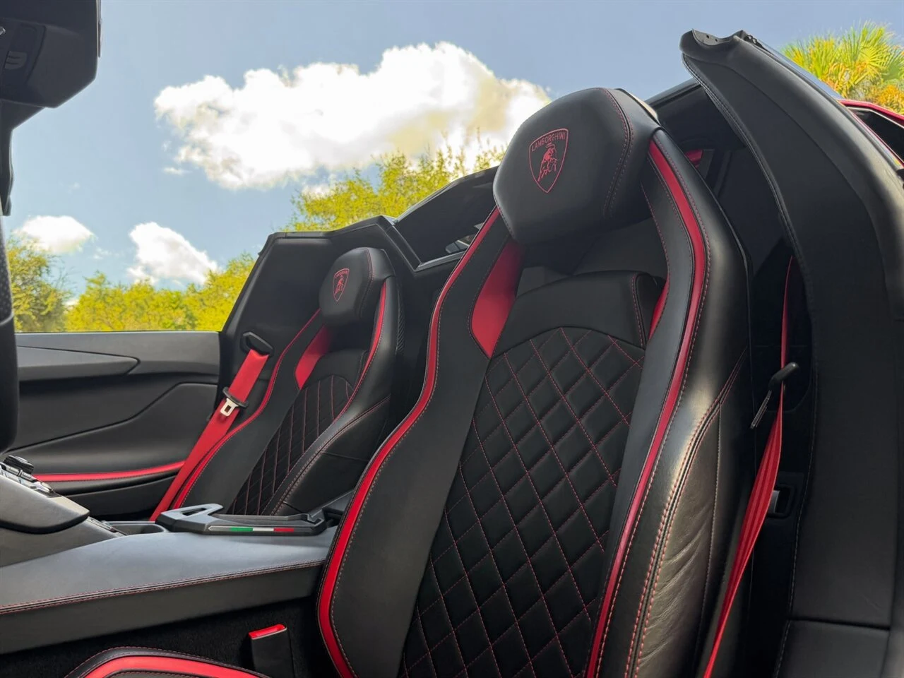 2019 Lamborghini Aventador S Roadster, 16/30