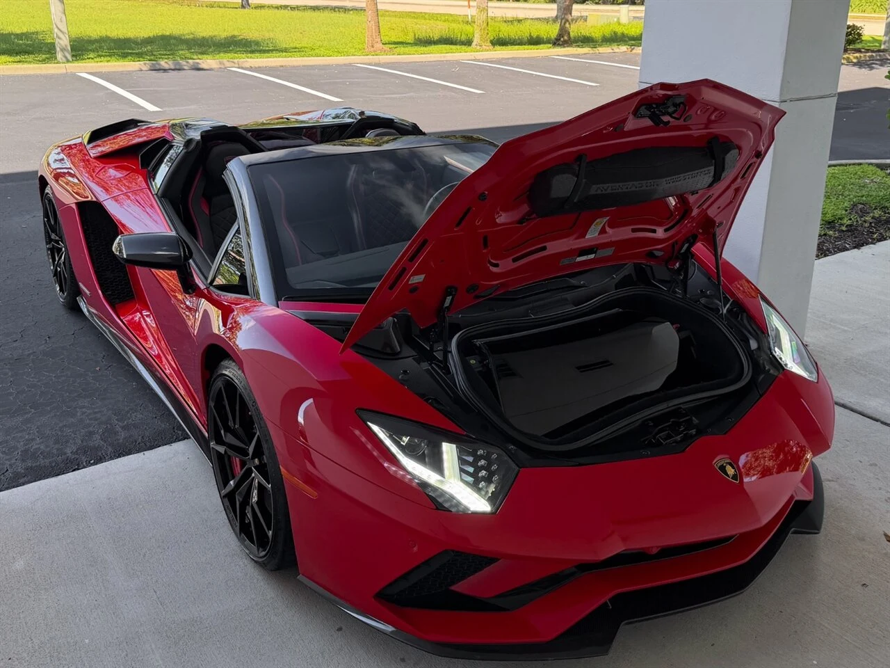 2019 Lamborghini Aventador S Roadster, 21/30