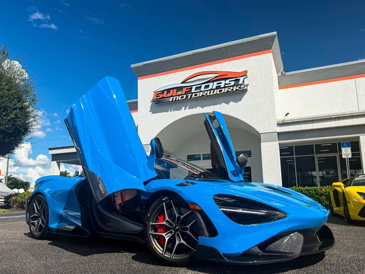 2022 McLaren 765LT Spider, 2/30