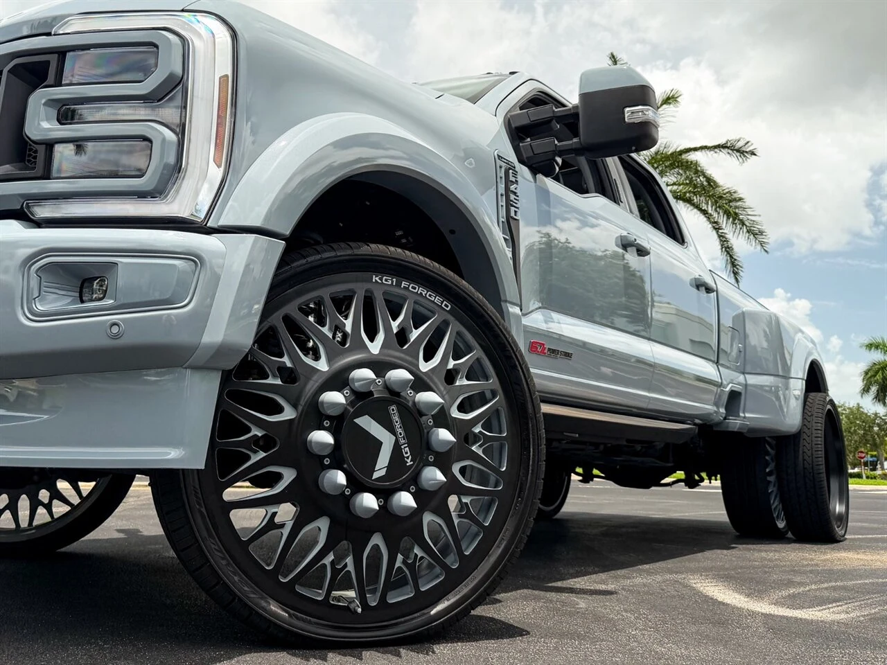 2024 Ford F-450 Super Duty Limited, 9/30