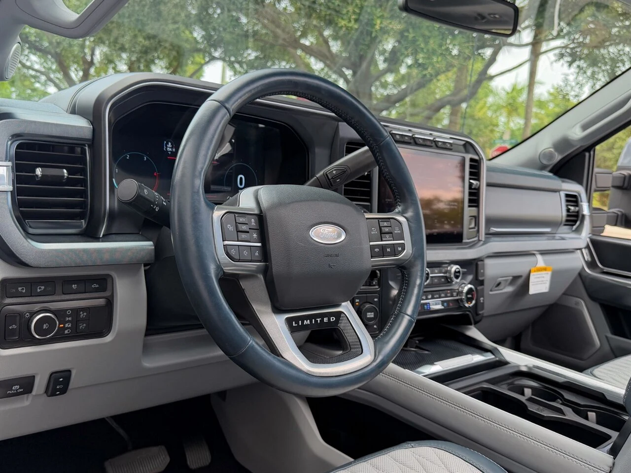 2024 Ford F-450 Super Duty Limited, 10/30