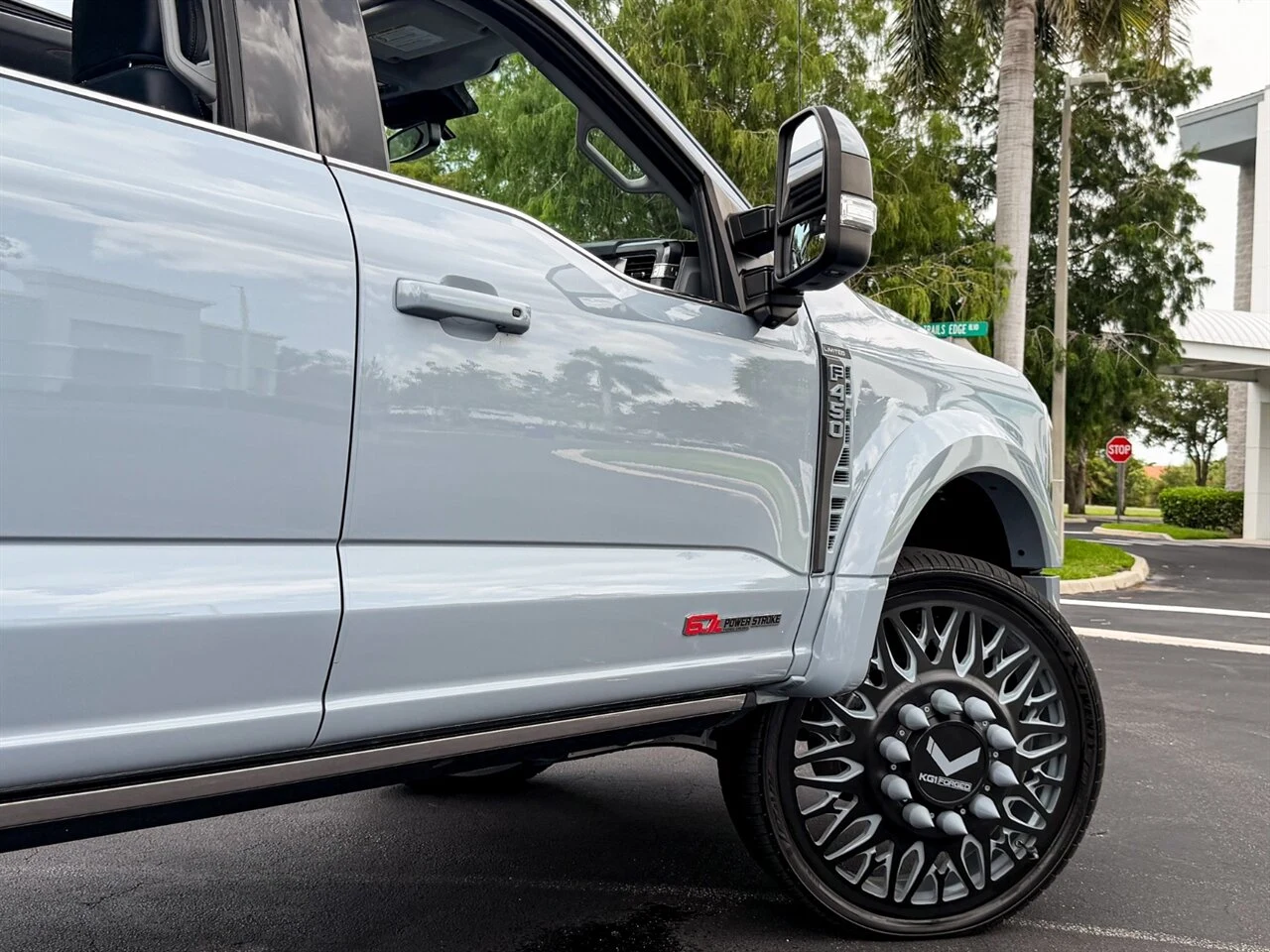 2024 Ford F-450 Super Duty Limited, 15/30