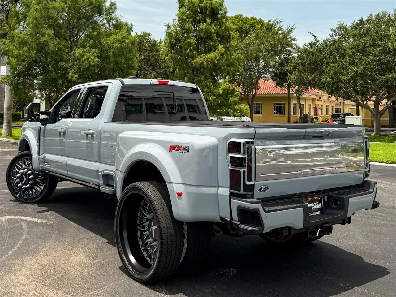 2024 Ford F-450 Super Duty Limited, 23/30