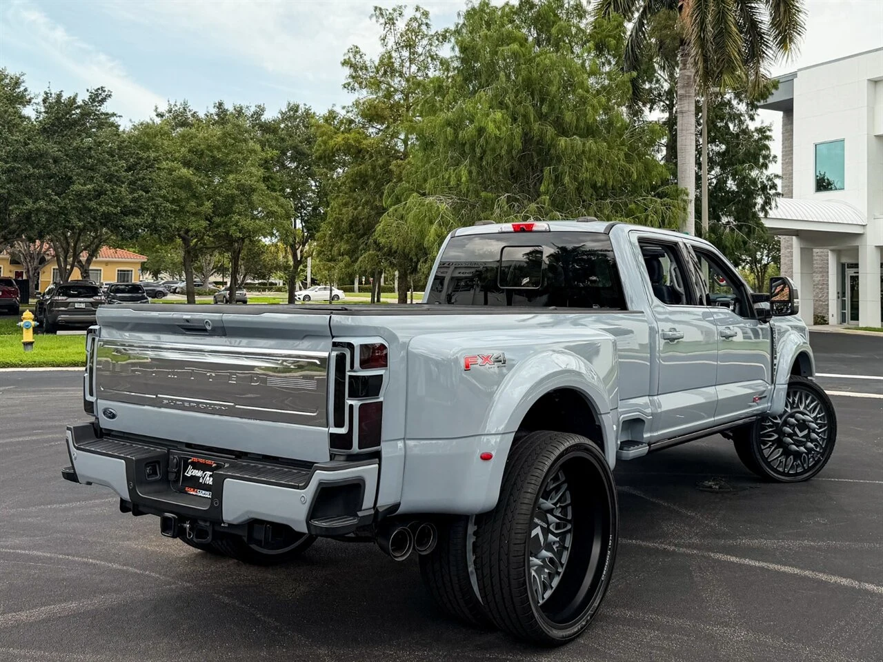2024 Ford F-450 Super Duty Limited, 27/30