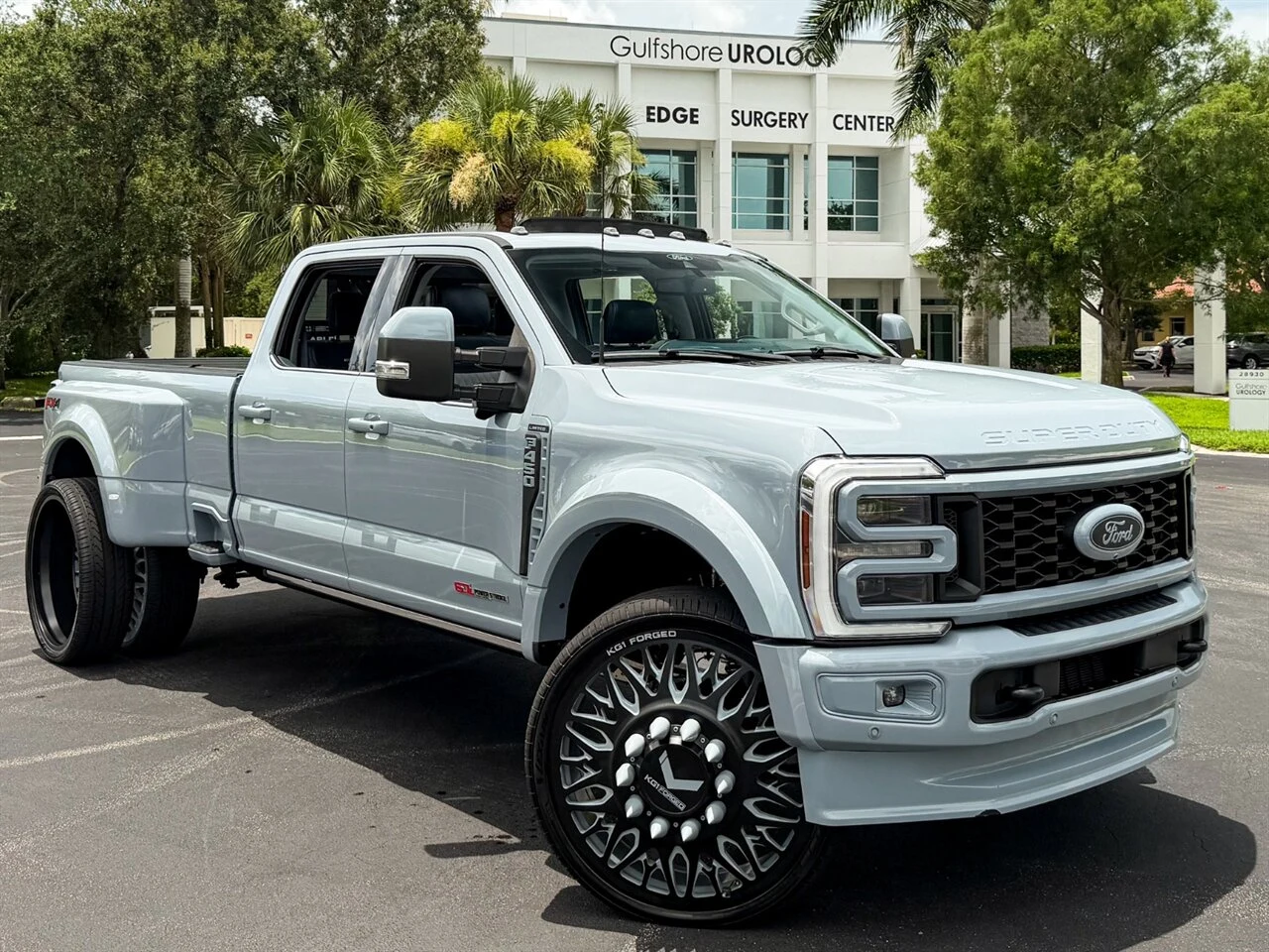 2024 Ford F-450 Super Duty Limited, 29/30