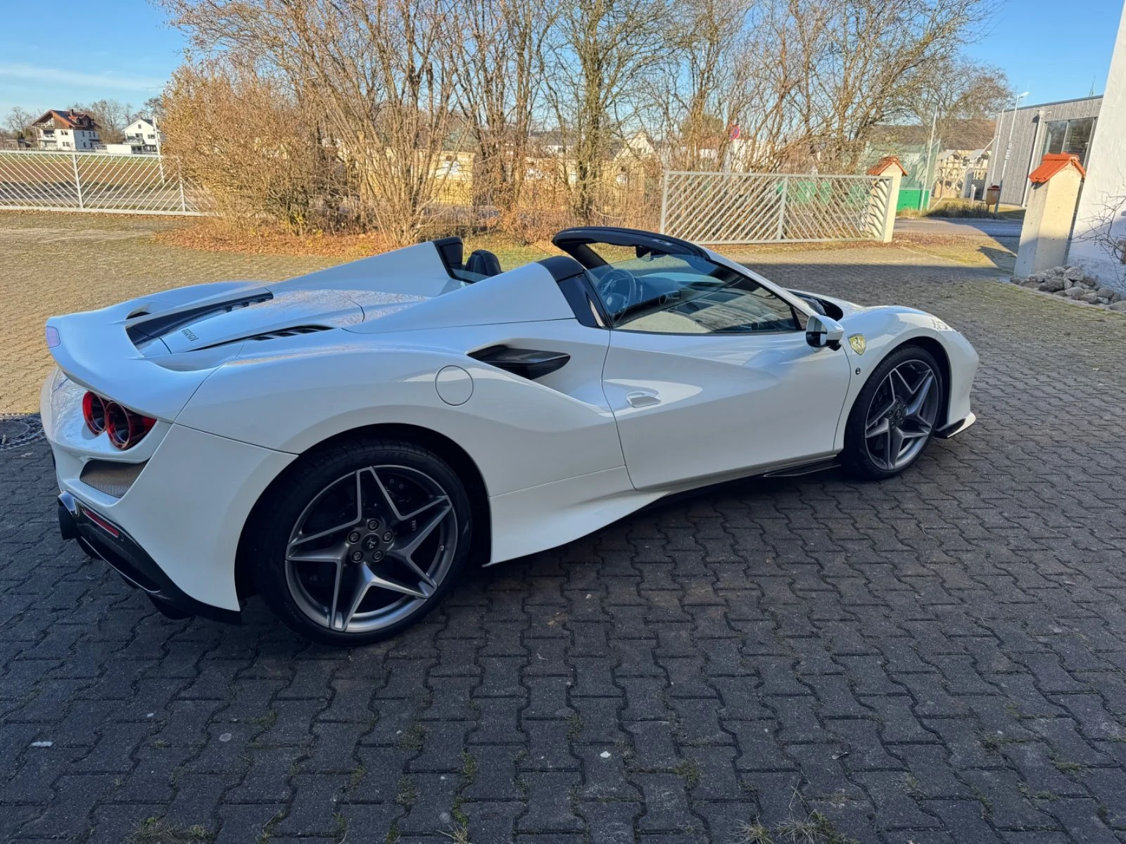 Ferrari F8 Spider, 2/10