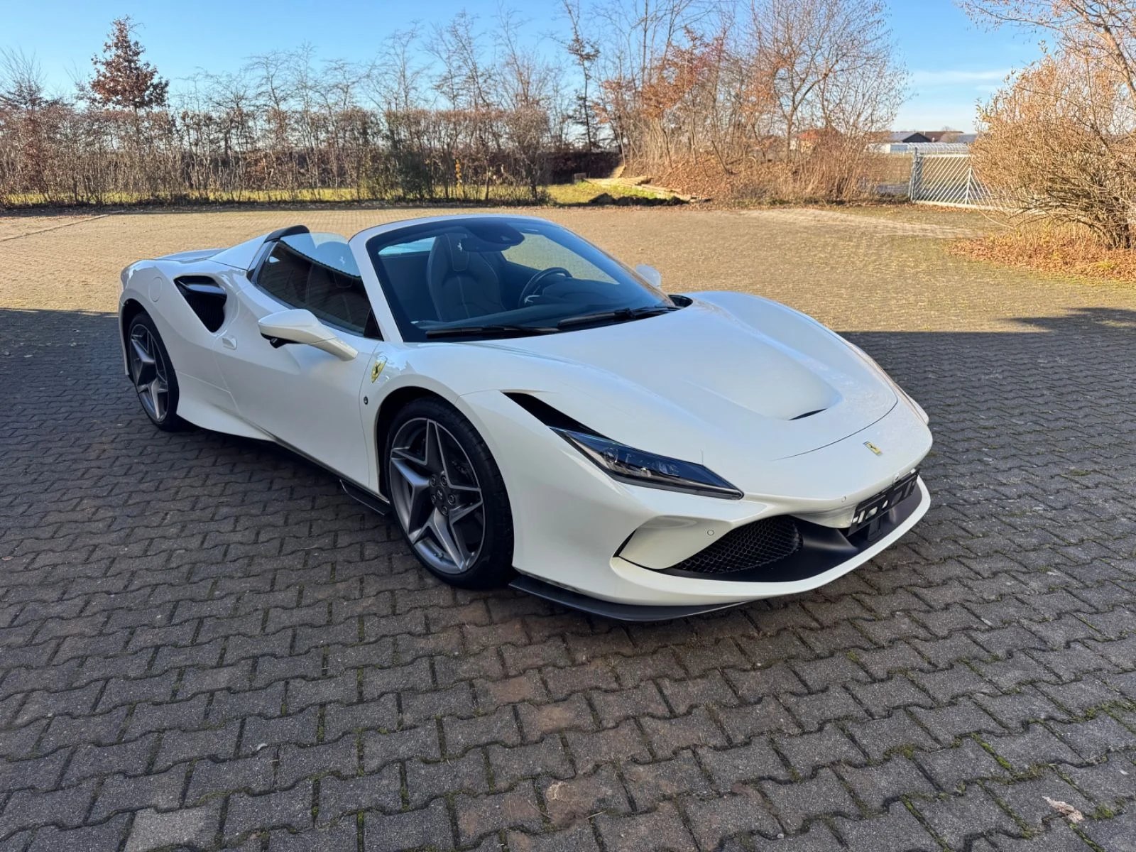 Ferrari F8 Spider, 6/10
