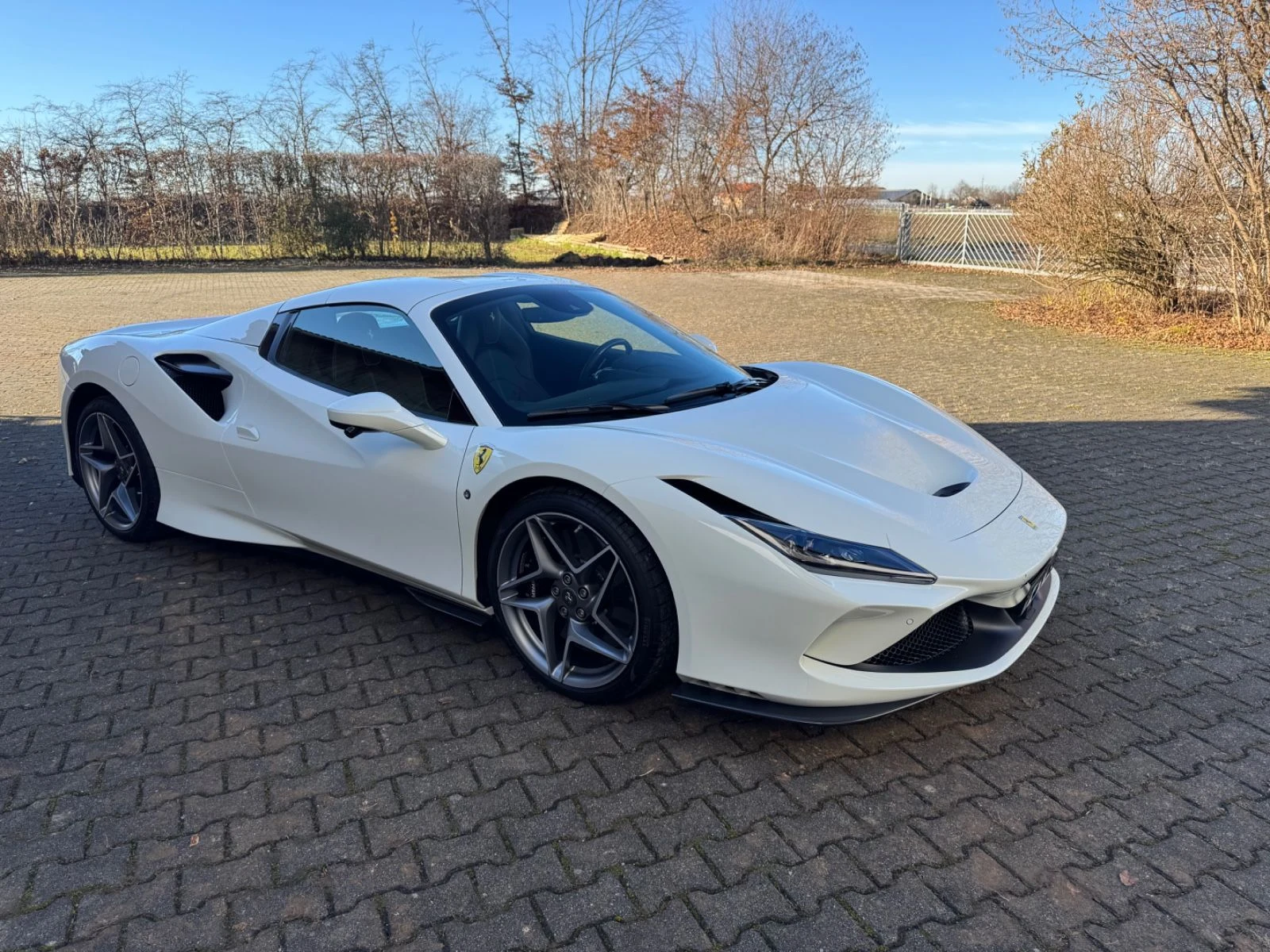 Ferrari F8 Spider, 8/10