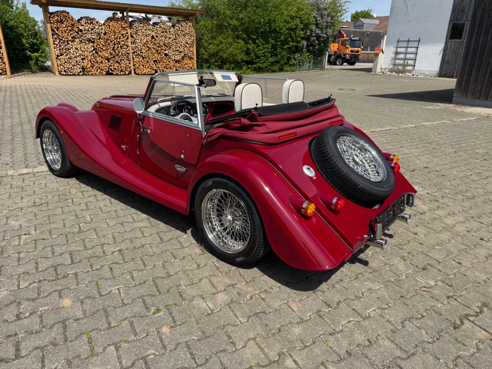 Morgan Plus Four, 3/10