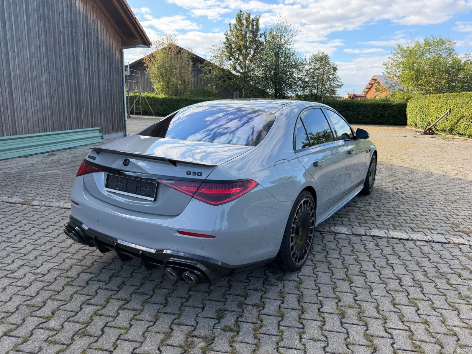 BRABUS 930, 5/10