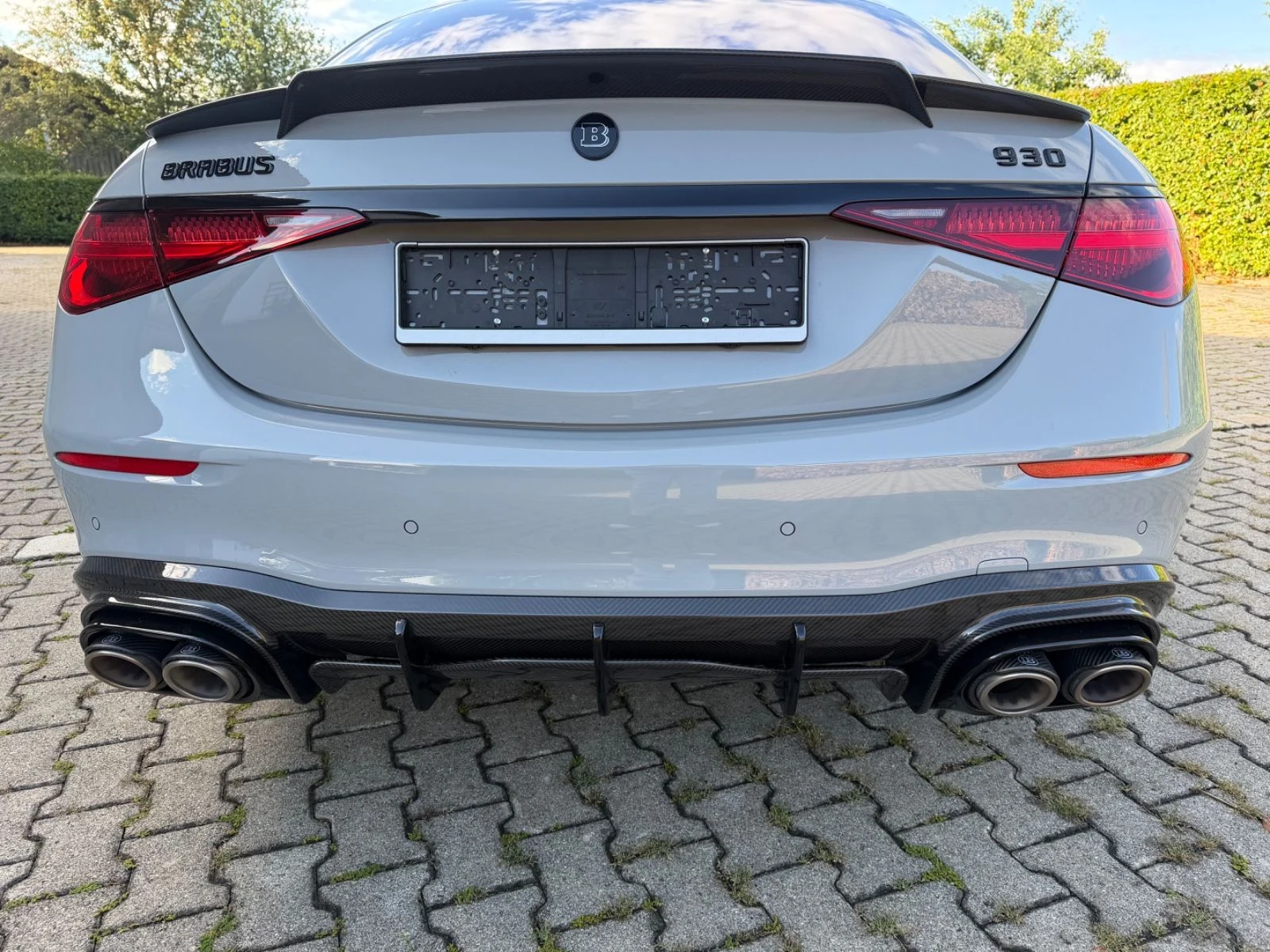 BRABUS 930, 9/10
