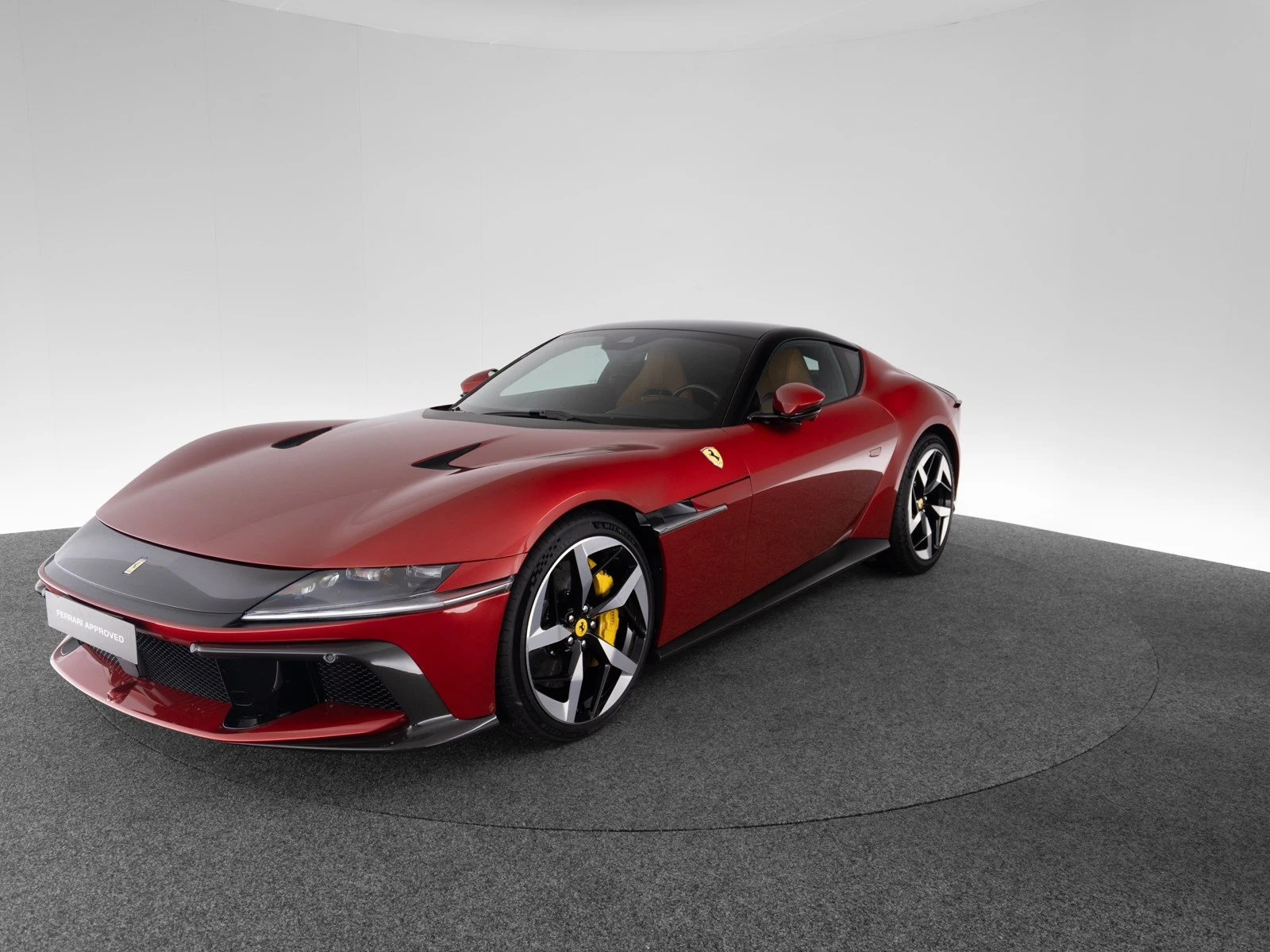 Ferrari 12Cilindri, full-car front three-quarter view.