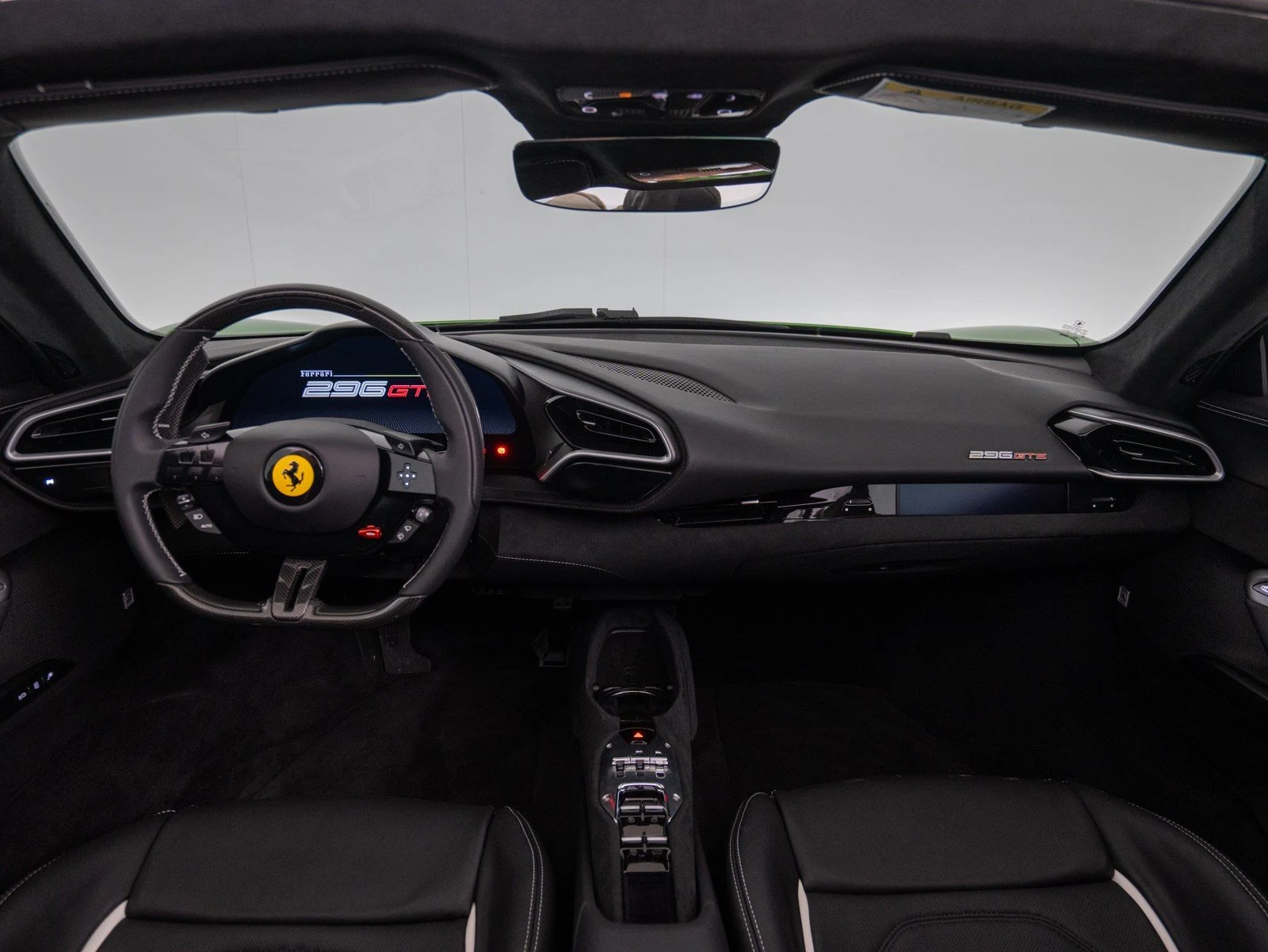 Ferrari 296 GTS, 9/10