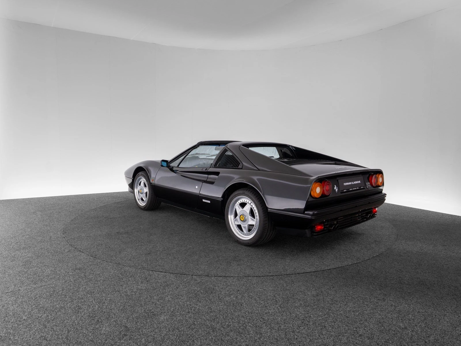 Ferrari 328 GTS, 7/10