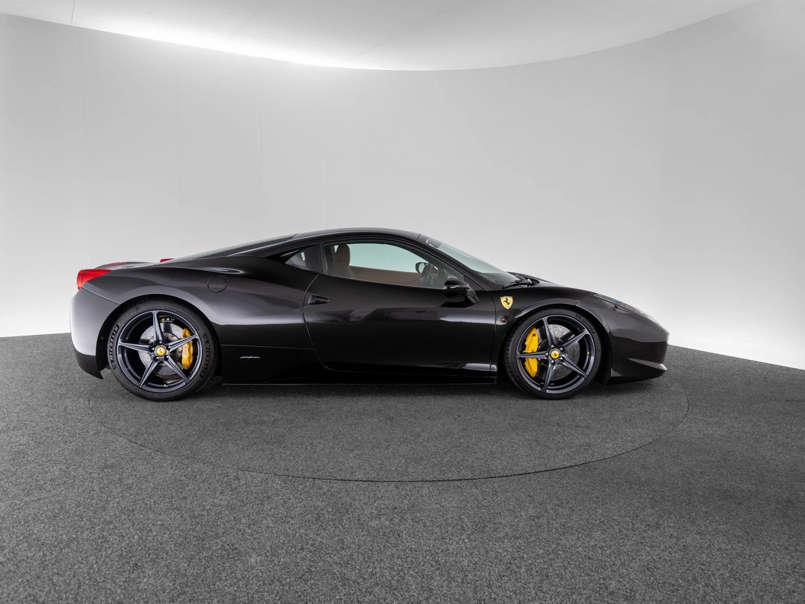 Ferrari 458 Italia, 4/10