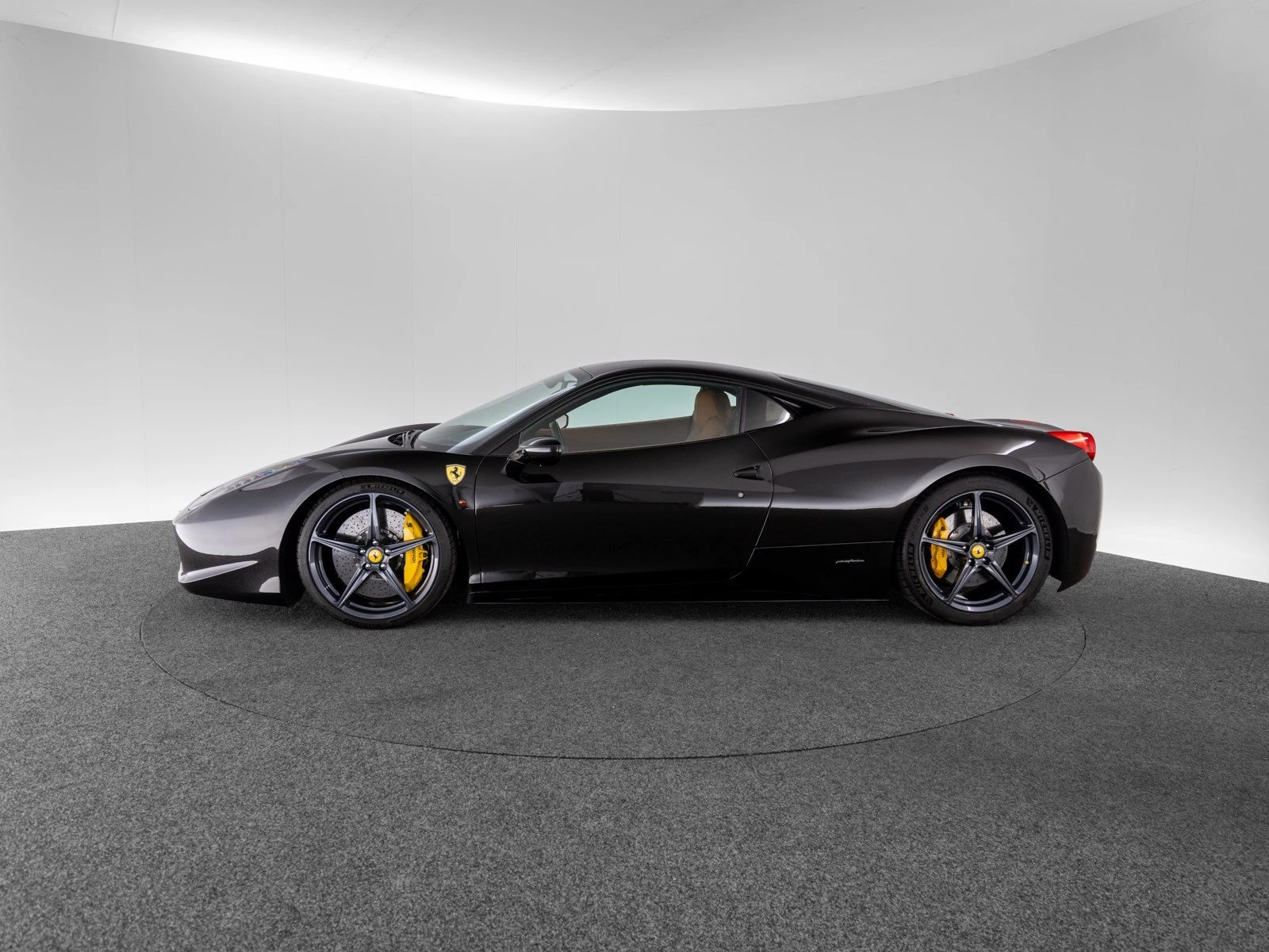 Ferrari 458 Italia, 8/10