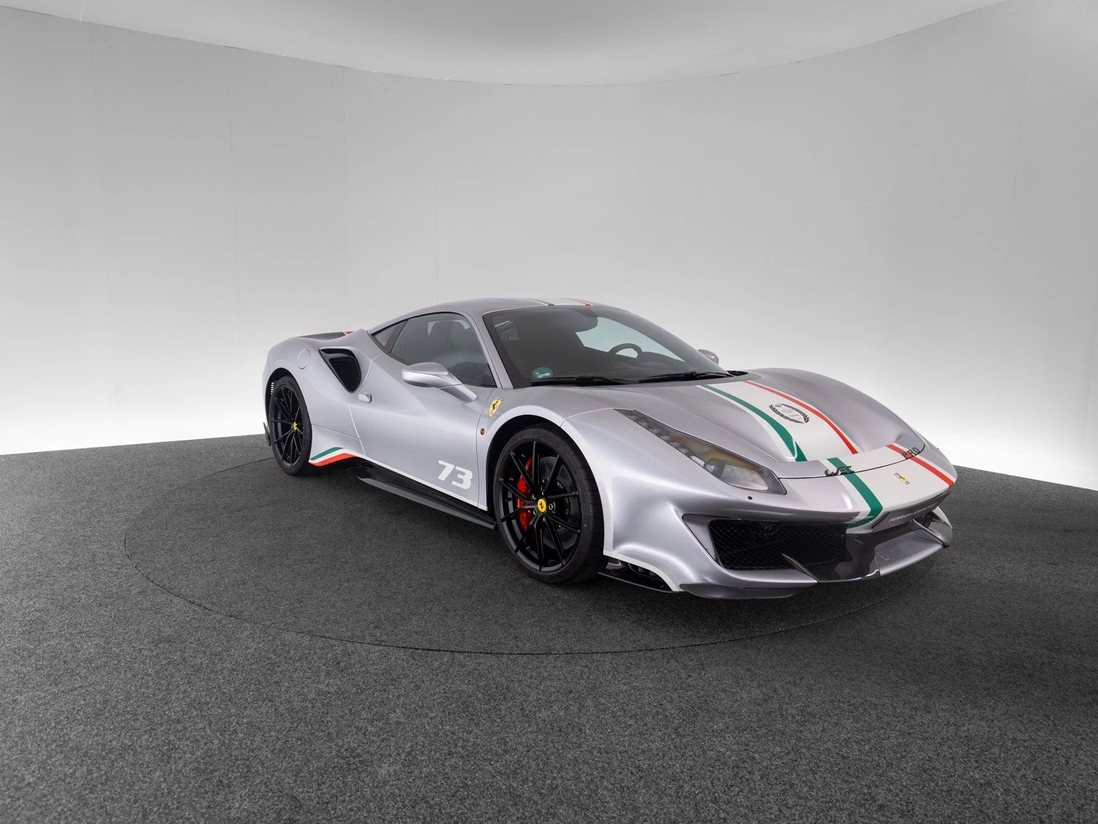 Ferrari 488 Pista Piloti, 4/10