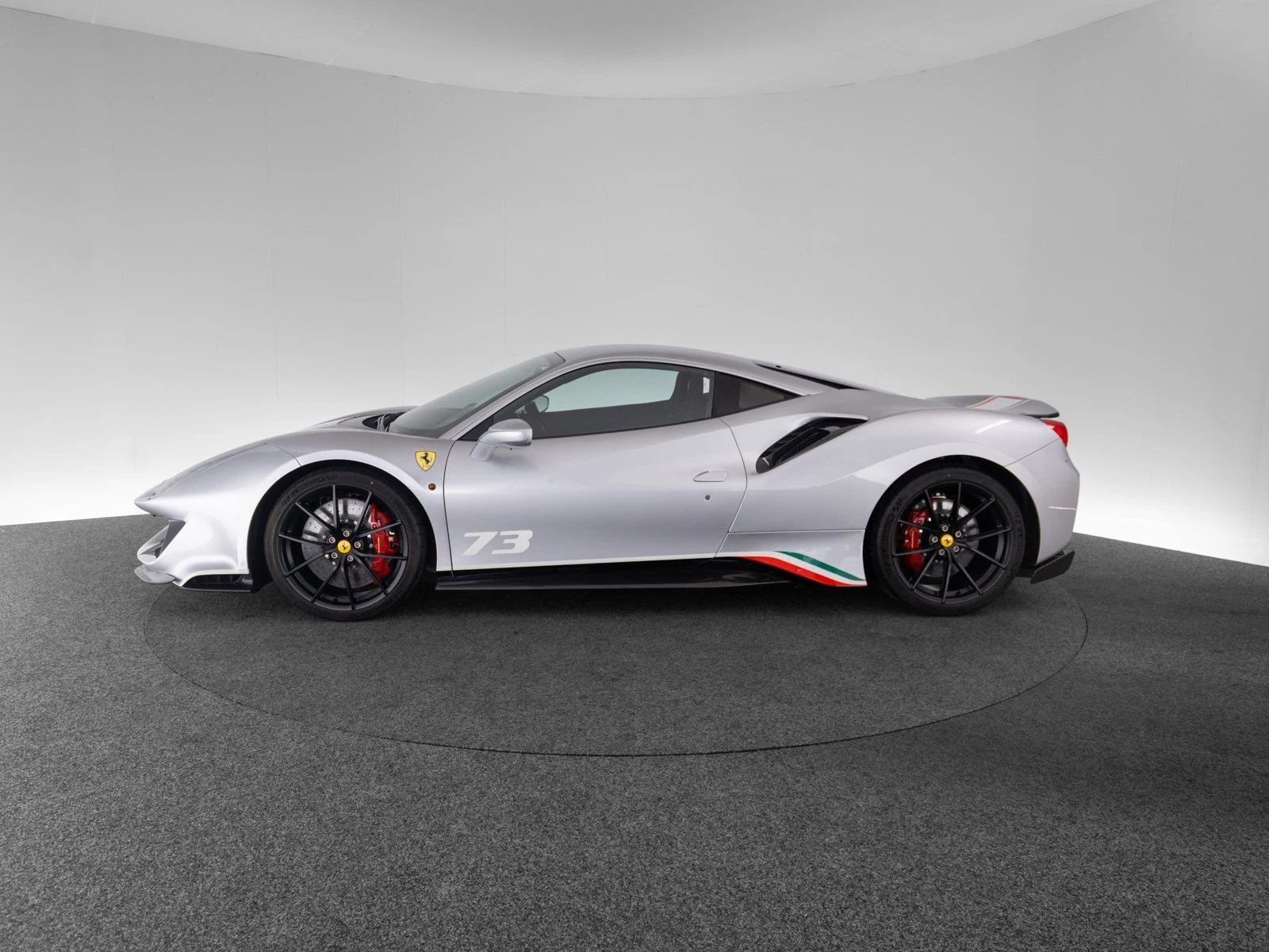 Ferrari 488 Pista Piloti, 8/10