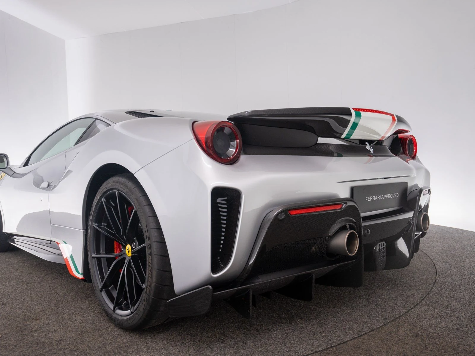 Ferrari 488 Pista Piloti, 10/10
