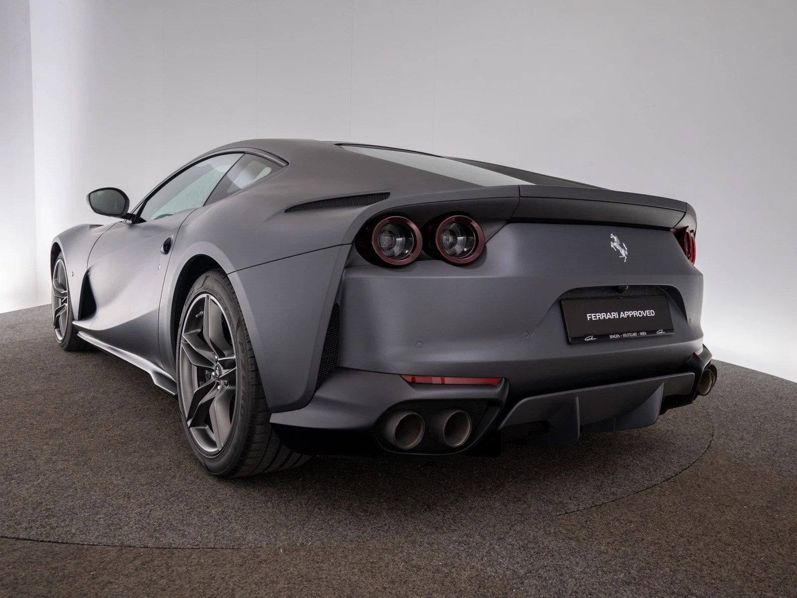 Ferrari 812 Superfast, 6/10